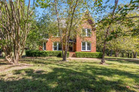 201 Bobwhite Drive Lyles TN 37098