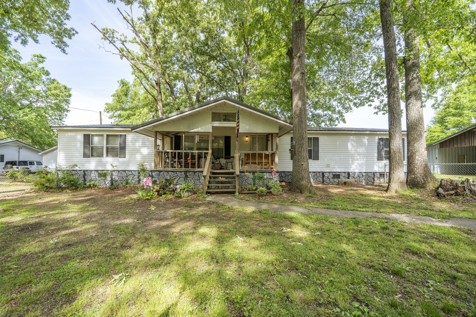90 Shady Lane Saltillo TN 38370