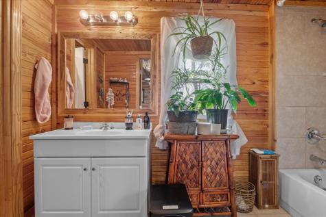 1515 Hayshed Road Charlotte TN 37036