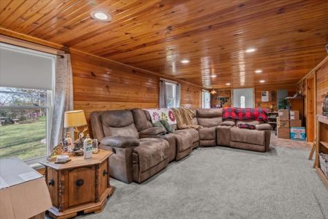 1515 Hayshed Road Charlotte TN 37036