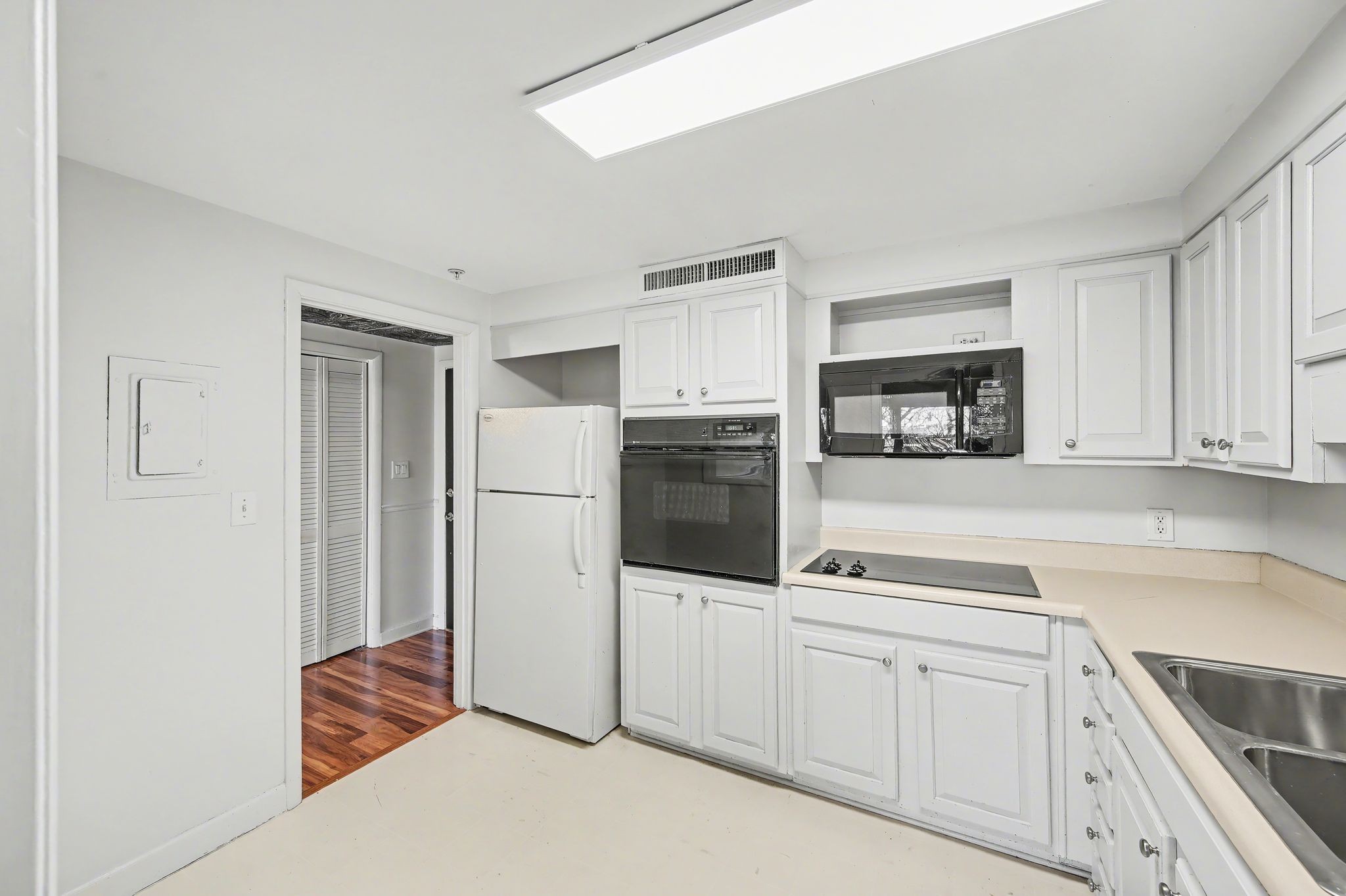 4215 Harding Pike Nashville TN 37205