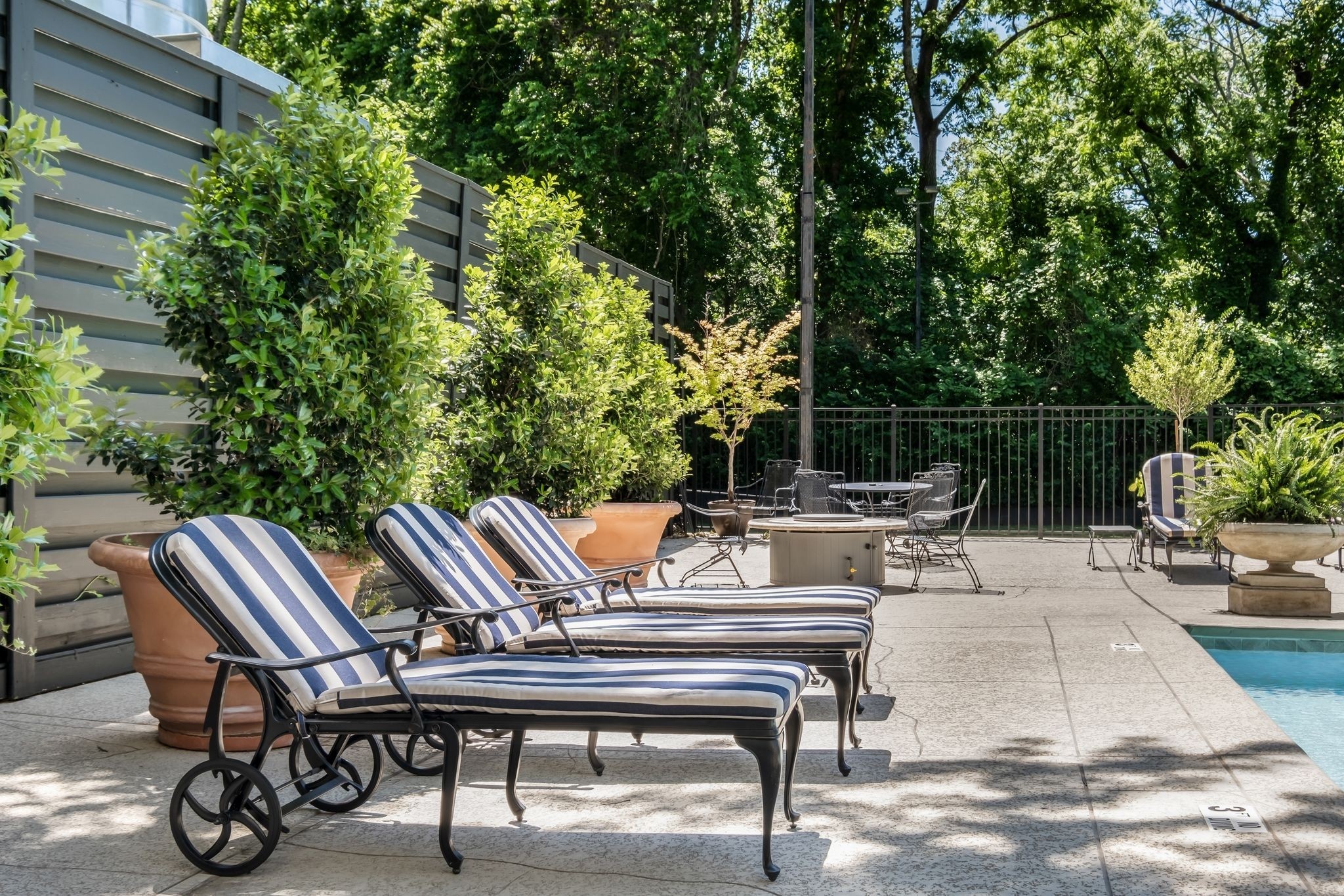 4215 Harding Pike Nashville TN 37205