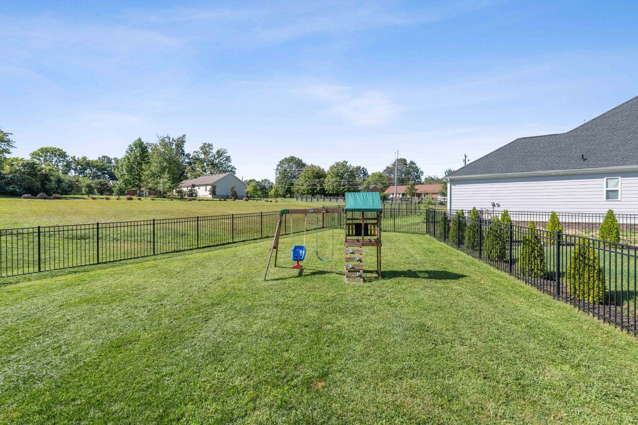 202 Woodhall Court White House TN 37188