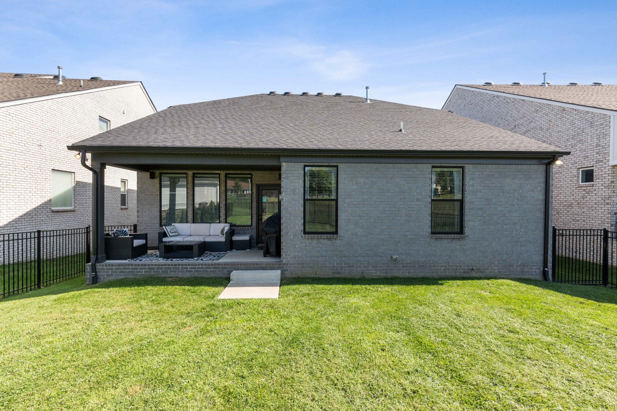 202 Woodhall Court White House TN 37188