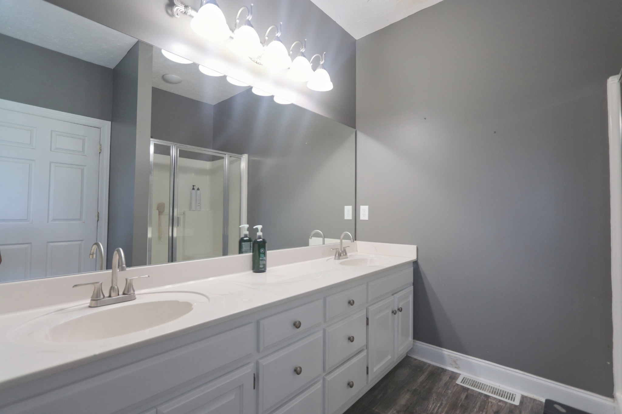 6697 Greenvale Road Watertown TN 37184