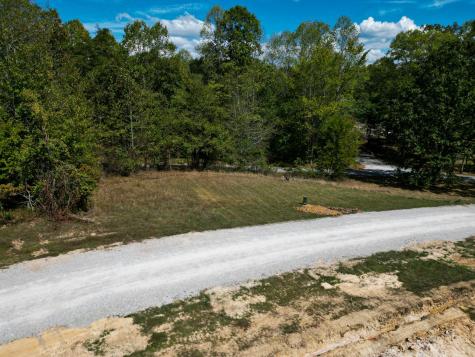 24 Dwellings Drive Tracy City TN 37387