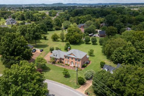 1066 Inneswood Drive Gallatin TN 37066