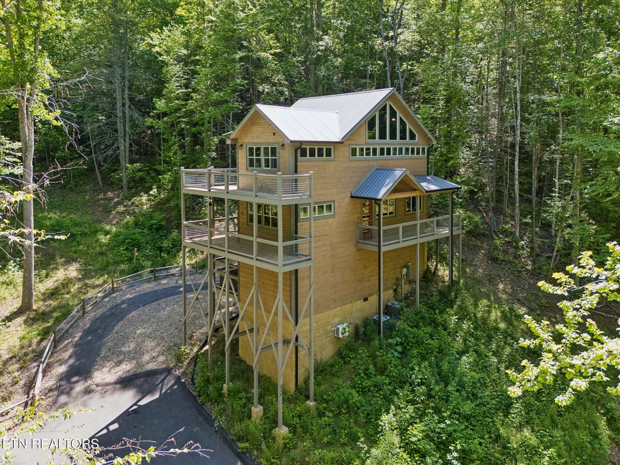 5175 Riversong Way Sevierville TN 37876