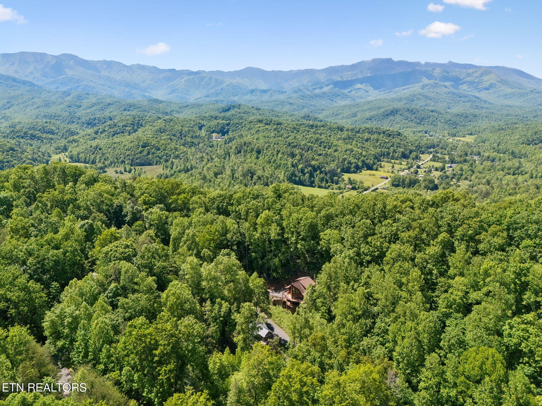 5175 Riversong Way Sevierville TN 37876