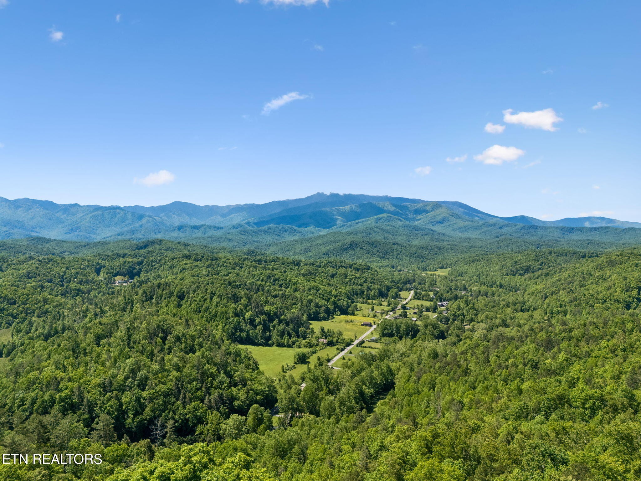 5175 Riversong Way Sevierville TN 37876