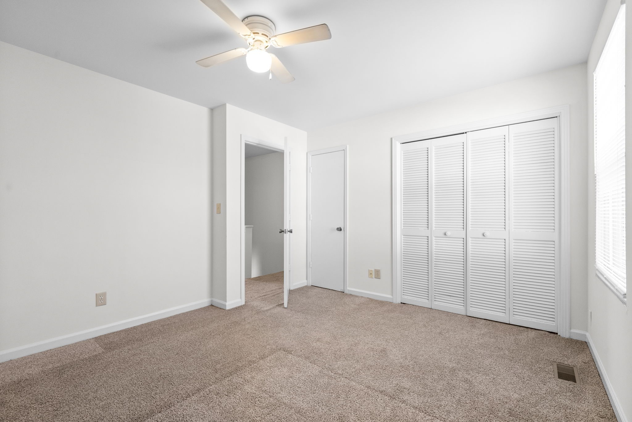 1500 W Knollwood Circle Clarksville TN 37043