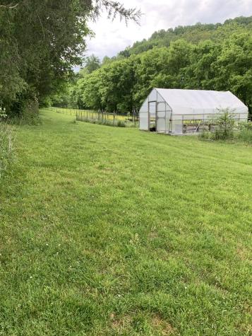 1791 New Harmony Road Hartsville TN 37074
