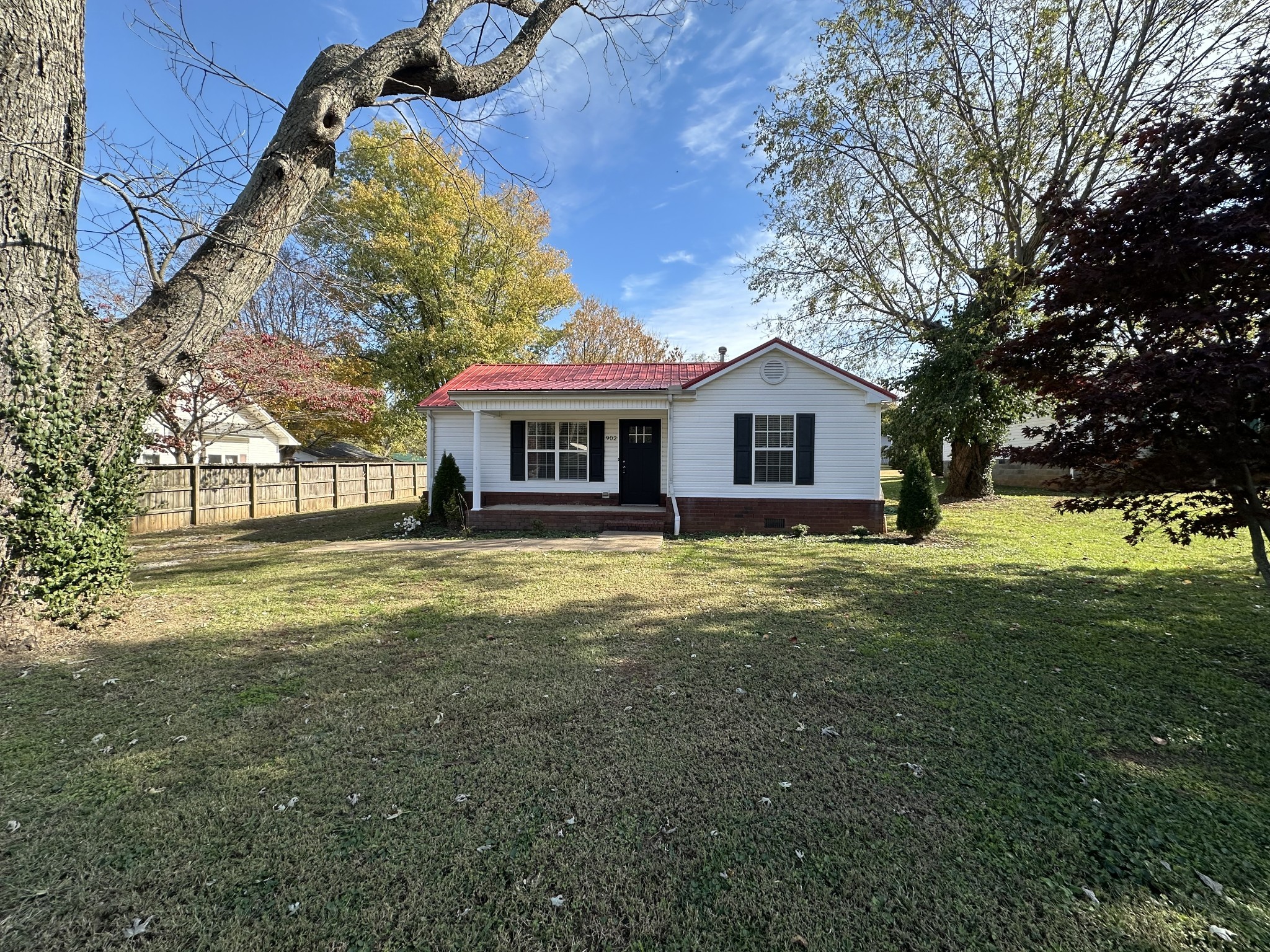 902 S Russell Street Portland TN 37148