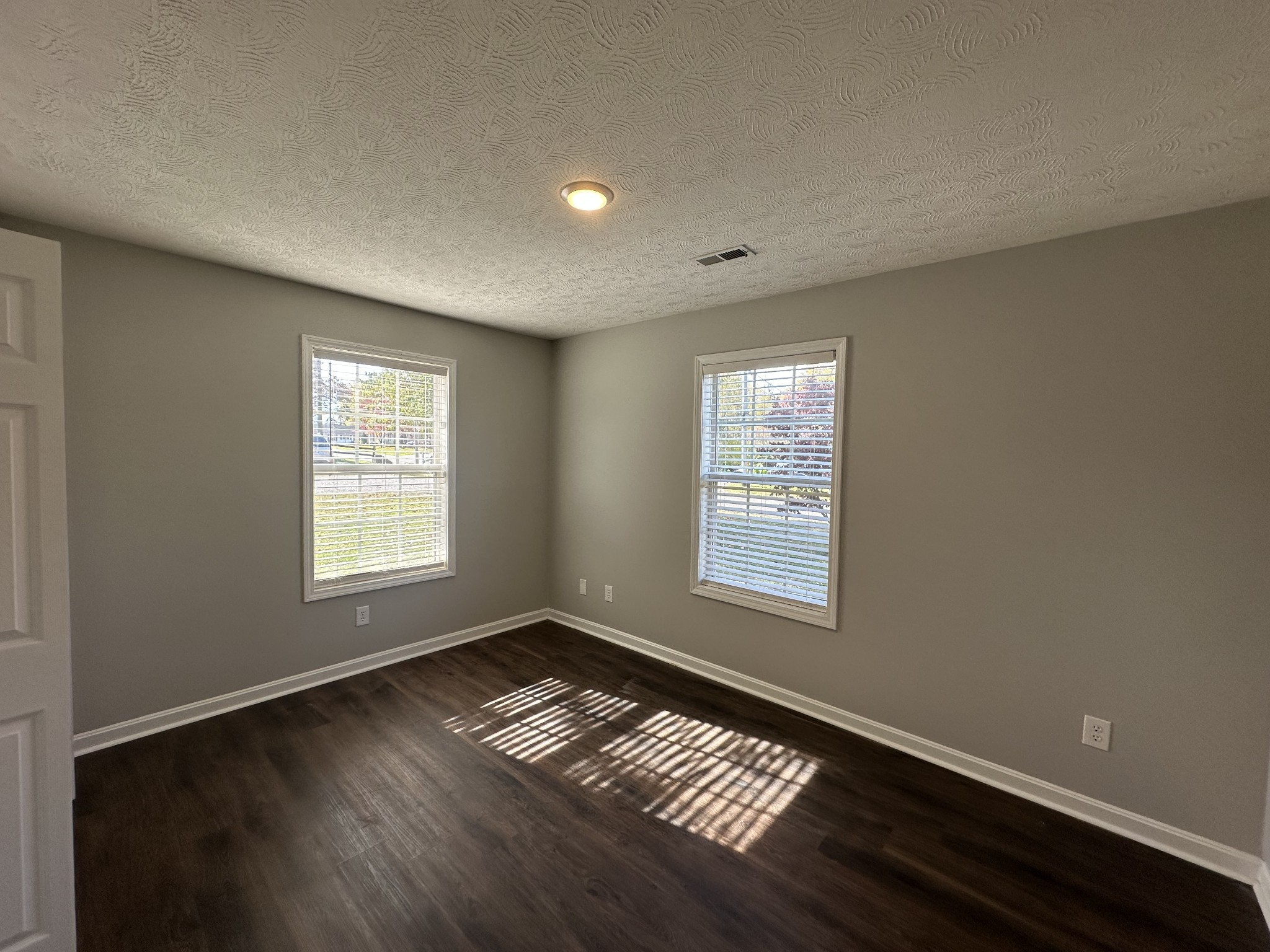 902 S Russell Street Portland TN 37148