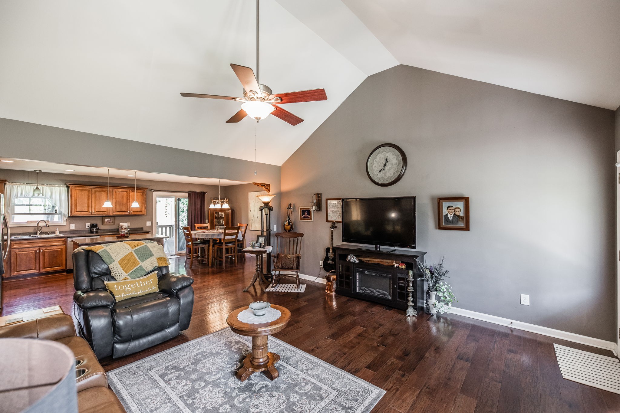513 College Street Portland TN 37148