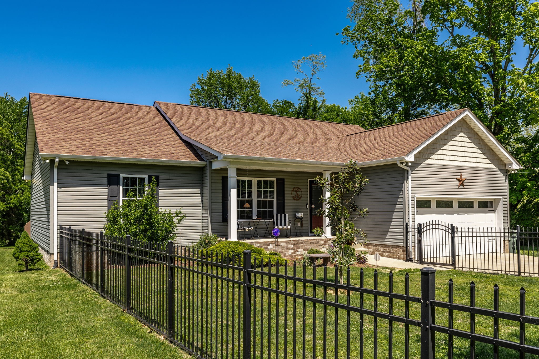 513 College Street Portland TN 37148