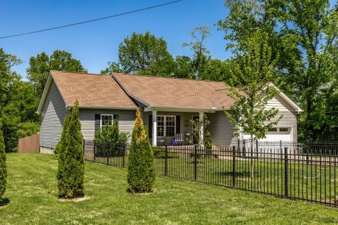 513 College Street Portland TN 37148