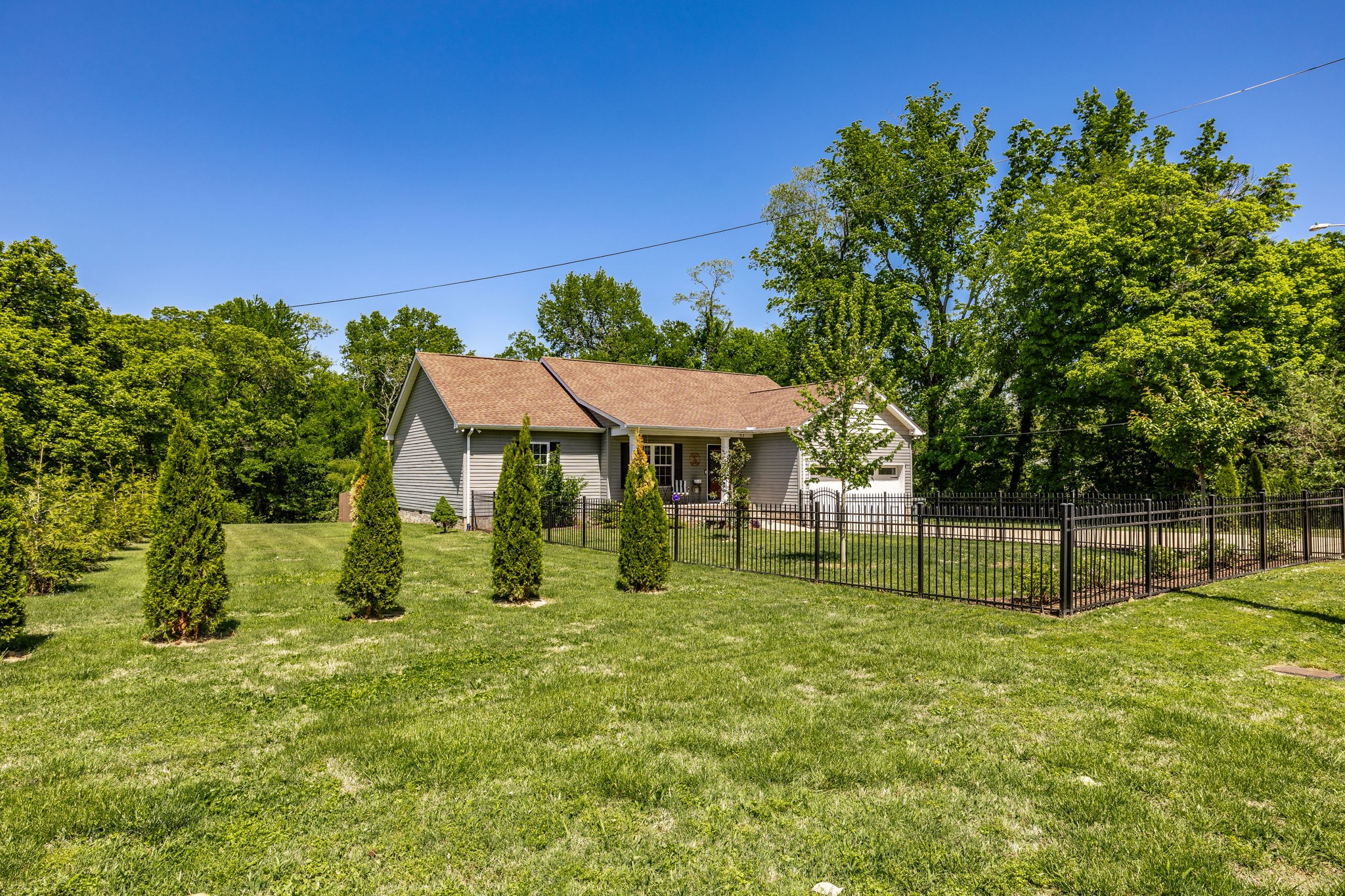 513 College Street Portland TN 37148