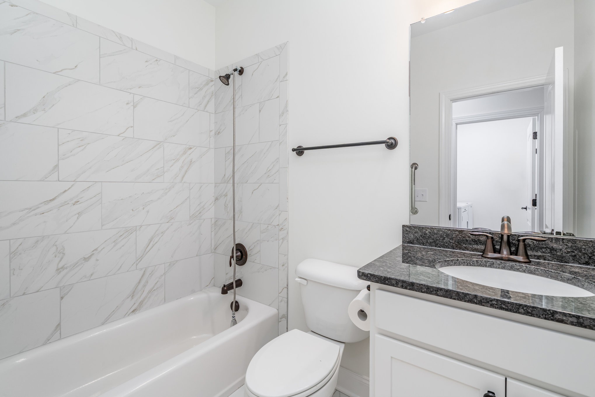 412 W Foxrun Springfield TN 37172