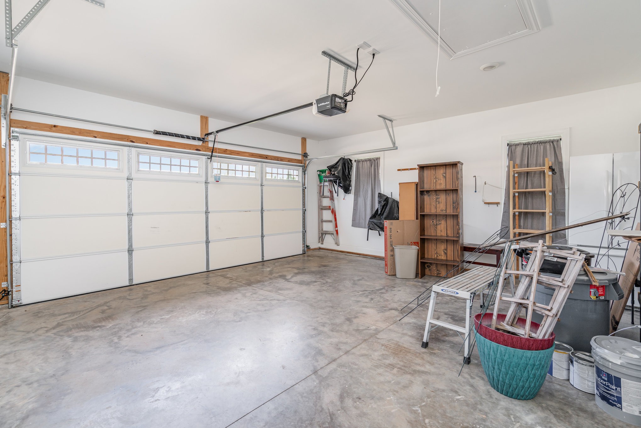412 W Foxrun Springfield TN 37172