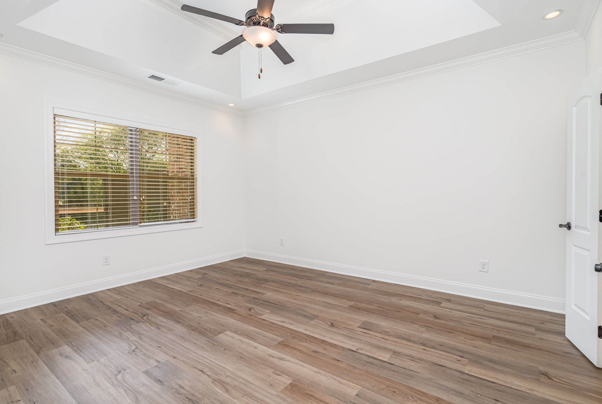 412 W Foxrun Springfield TN 37172