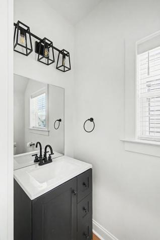 1518B Dugger Drive Nashville TN 37206