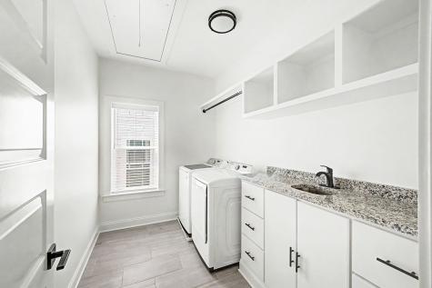1518B Dugger Drive Nashville TN 37206