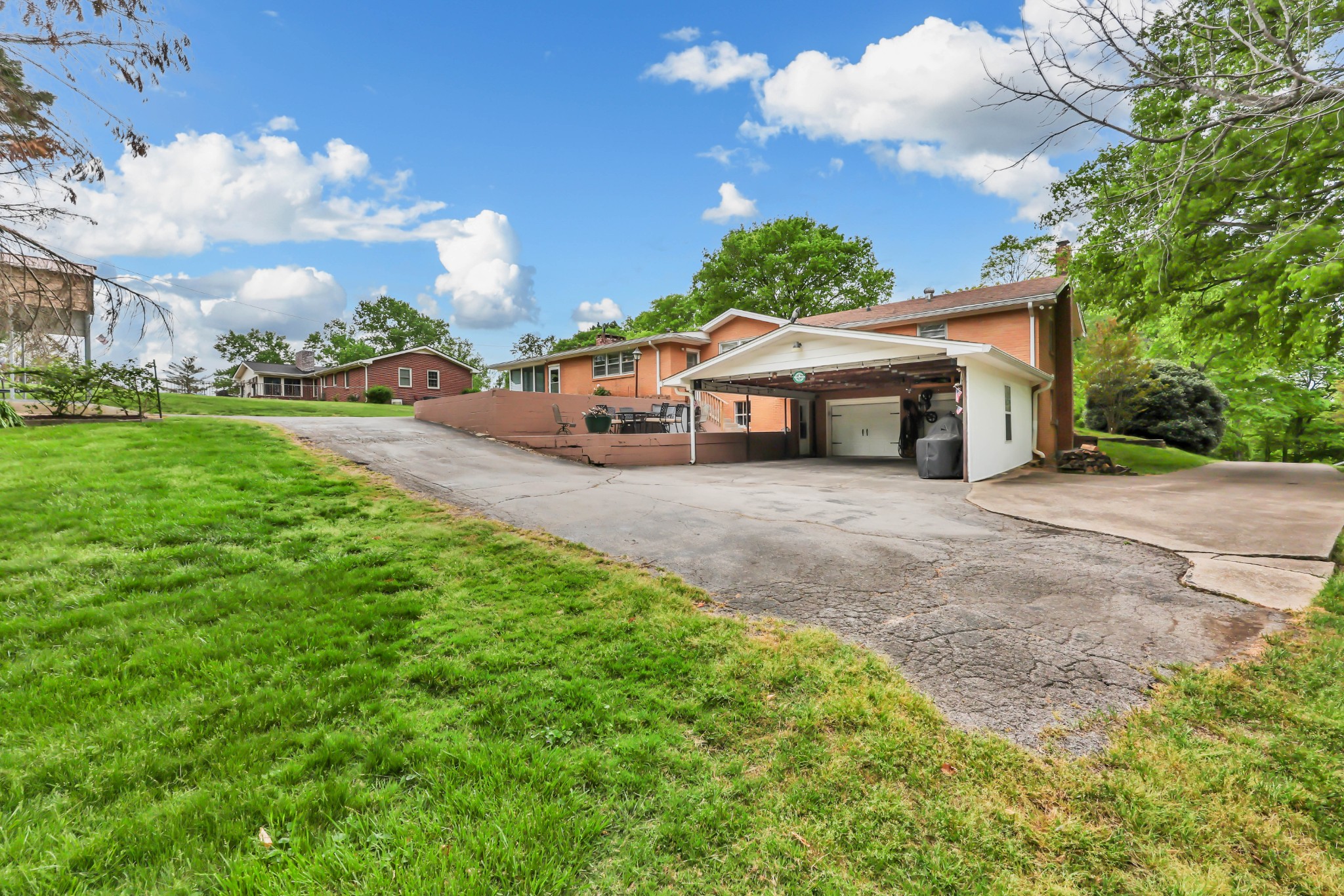 1311 Oak Hill Drive Clarksville TN 37040