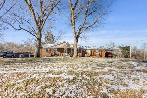 626 Danley Road Charlotte TN 37036