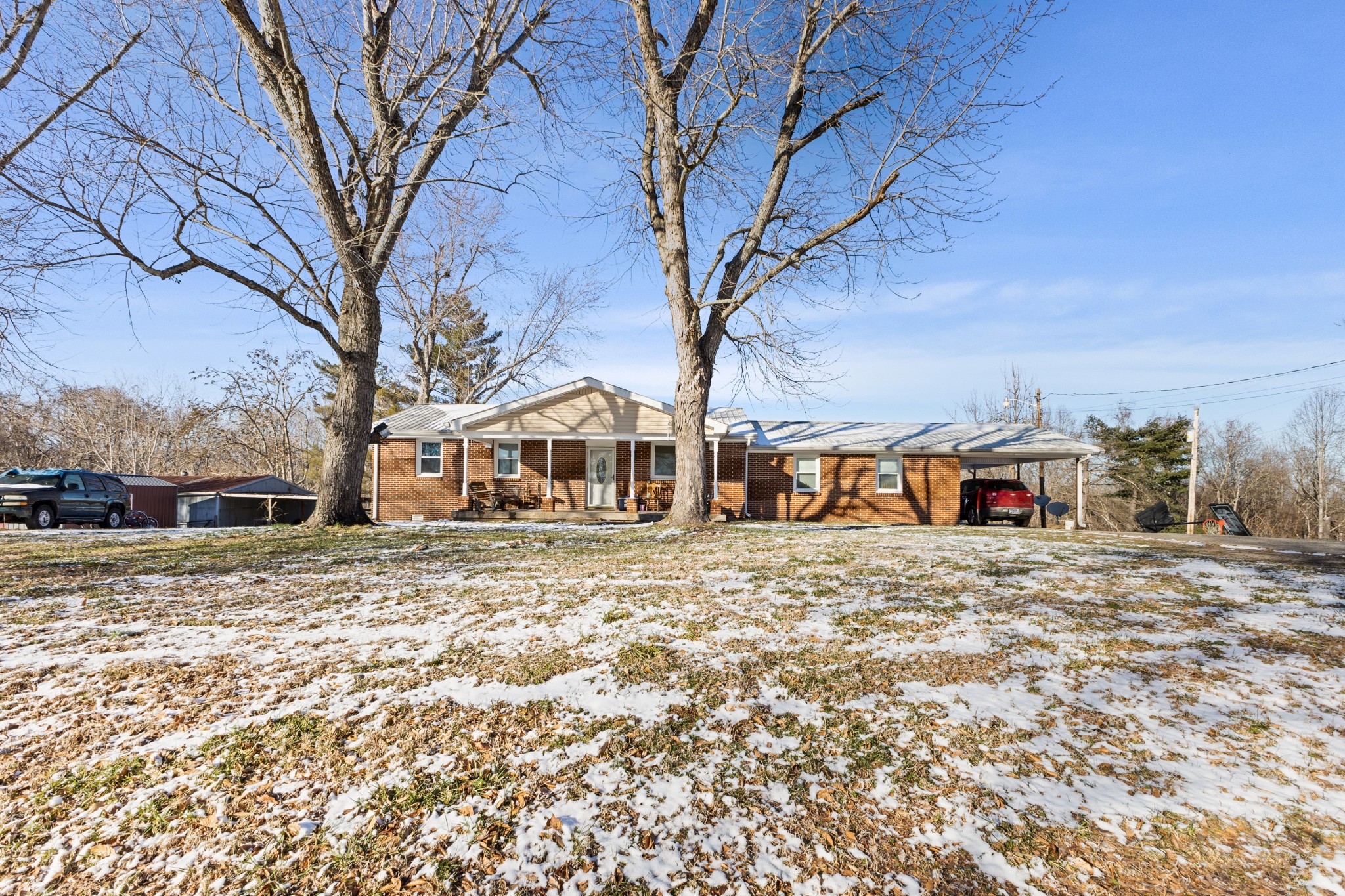 626 Danley Road Charlotte TN 37036