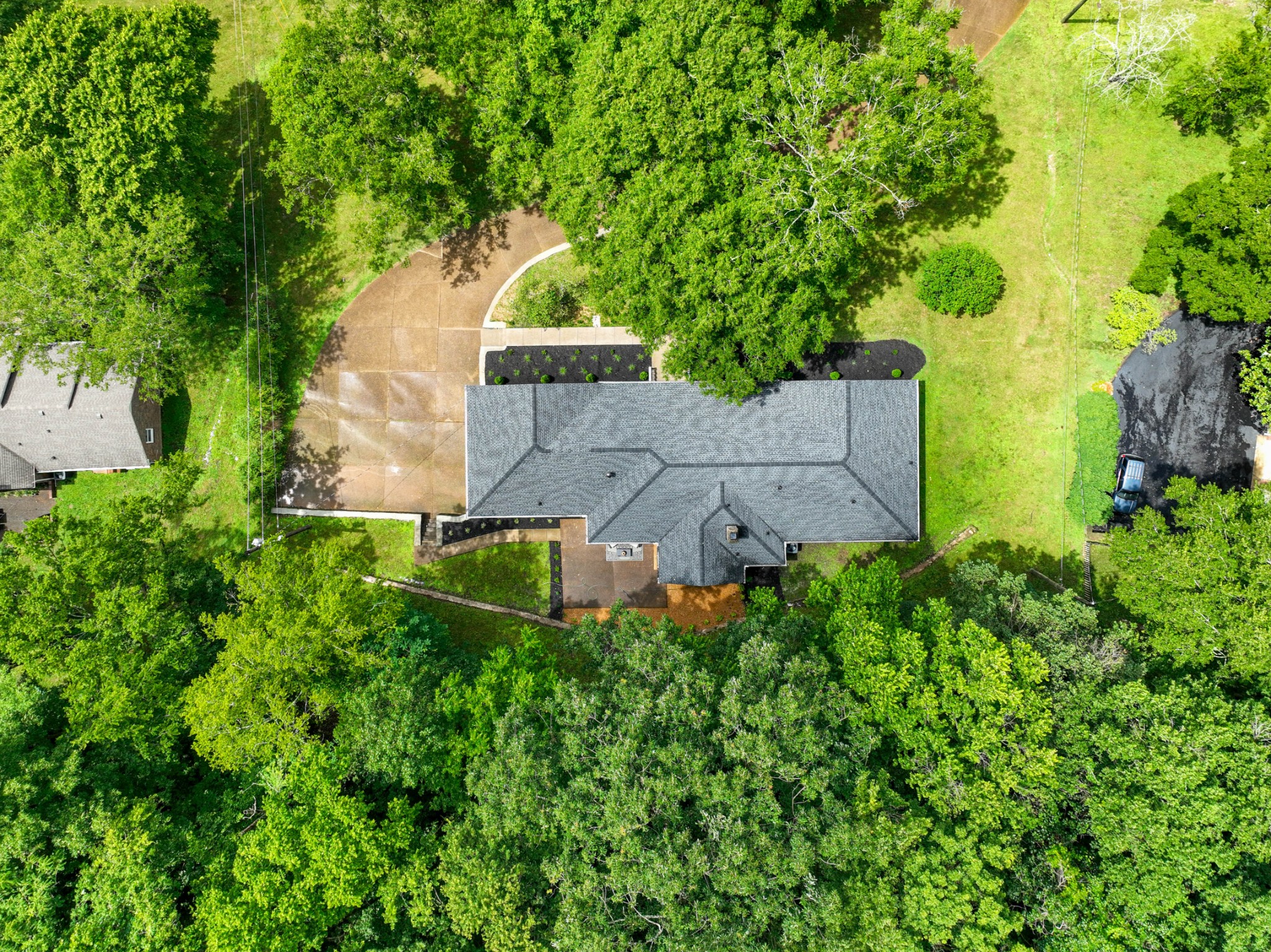5821 Fredricksburg Drive Nashville TN 37215