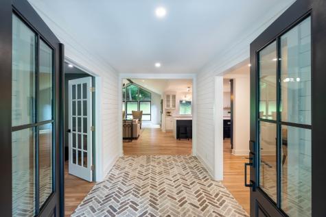 5821 Fredricksburg Drive Nashville TN 37215