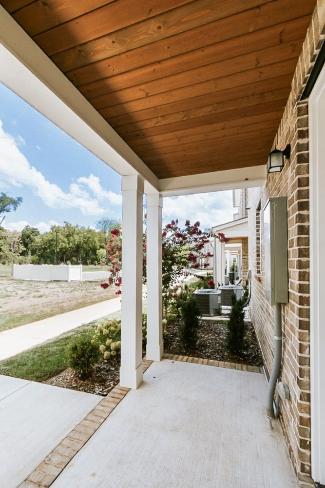 400 Perch Steet Hendersonville TN 37075