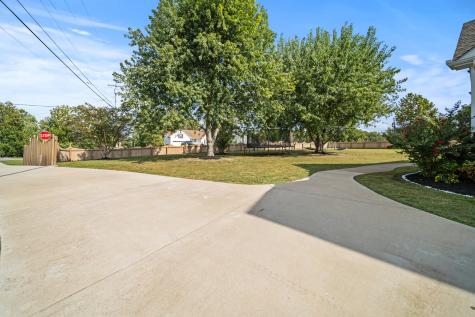 832 Blakemore Road Dickson TN 37055