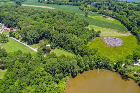 1002 Lakeside Circle Ashland City TN 37015