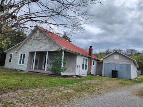 218 E Lake Avenue Celina TN 38551