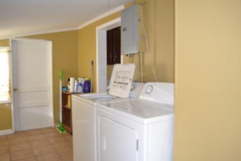 218 E Lake Avenue Celina TN 38551