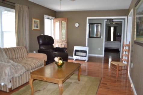 218 E Lake Avenue Celina TN 38551