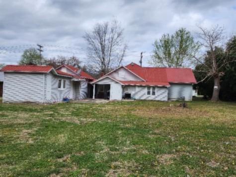 218 E Lake Avenue Celina TN 38551
