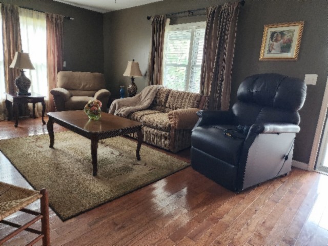 218 E Lake Avenue Celina TN 38551