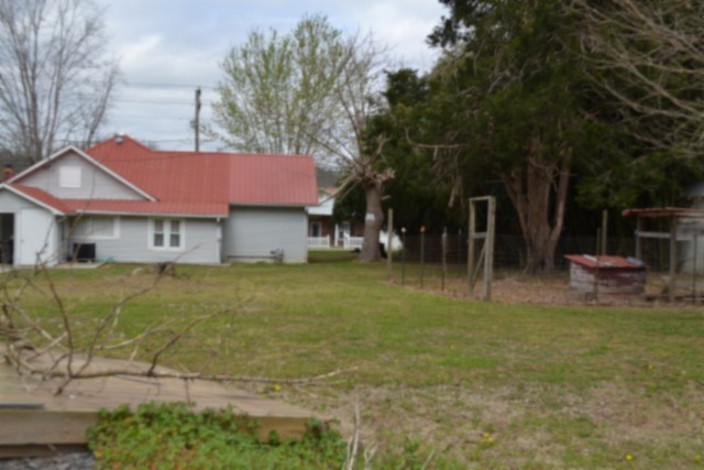218 E Lake Avenue Celina TN 38551