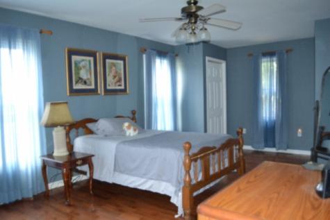218 E Lake Avenue Celina TN 38551