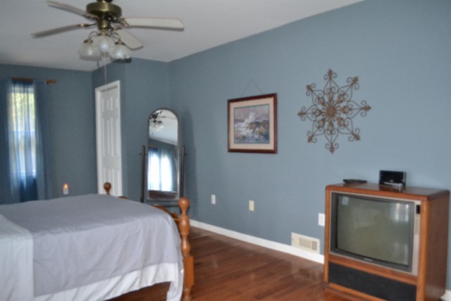 218 E Lake Avenue Celina TN 38551