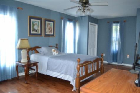218 E Lake Avenue Celina TN 38551