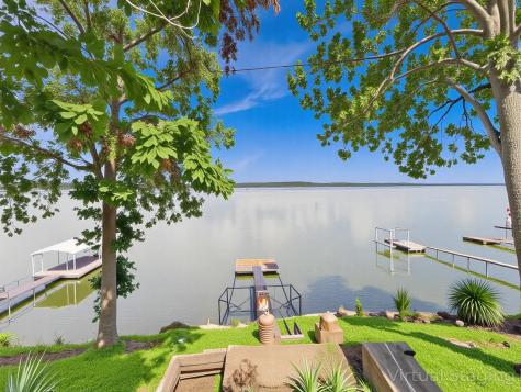 62 Lakeshore Drive New Concord KY 42076