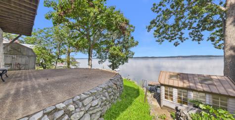 62 Lakeshore Drive New Concord KY 42076