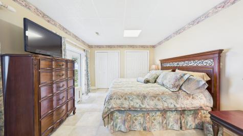 62 Lakeshore Drive New Concord KY 42076