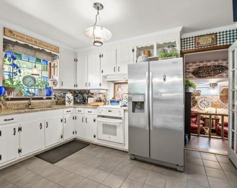 102 Essex Court Tullahoma TN 37388