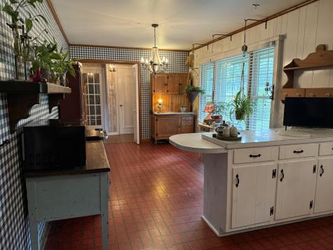 102 Essex Court Tullahoma TN 37388