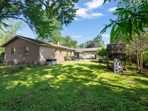 102 Essex Court Tullahoma TN 37388